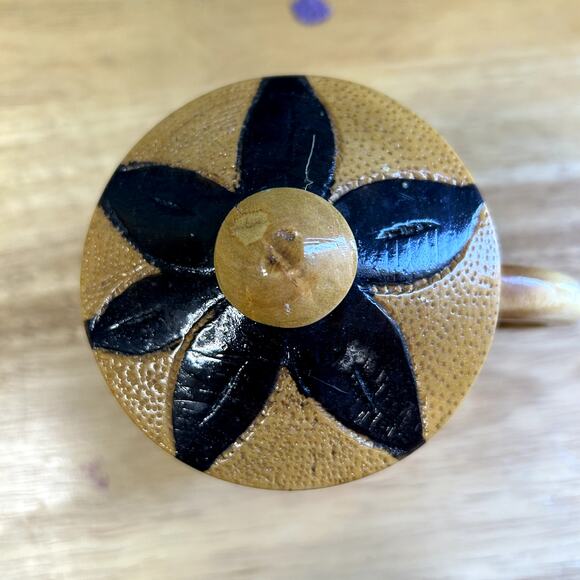 Wood CUP MUG handmade with lid flaw has small crack see pictures - Picture 2 of 8